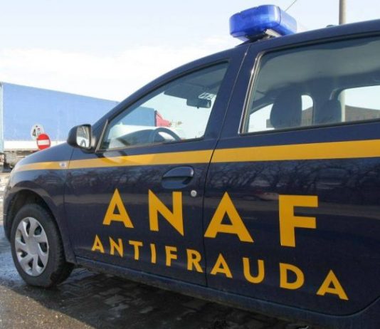 Cum pacalesc romanii Fiscul? ANAF: Un contribuabil a importat mii de haine și le-a „vândut” cu câțiva lei bucata ca să nu plătească statului 37 de milioane de lei