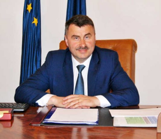Daniel Botănoiu: Ministerul Agriculturii pregăteşte acordarea de miere pentru 1,5 milioane de copii şcolari!