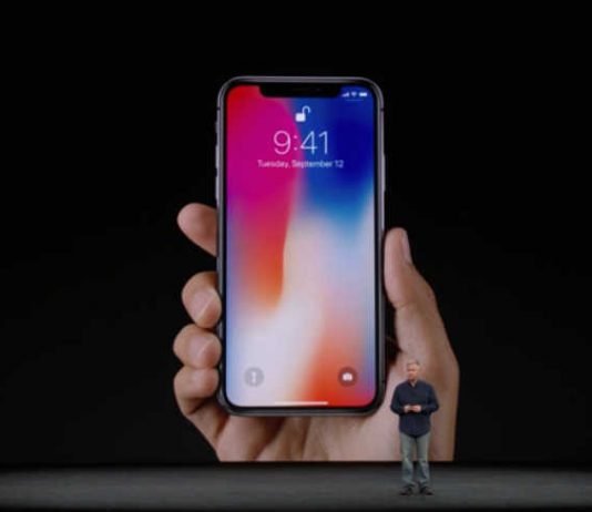 Noul iPhone X pleacă de la un preţ de 1000 de dolari în SUA. Cât şi când va ajunge în România?