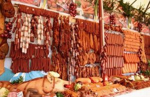 Puneti bani de-o parte daca vreti porc de Craciun: Fermierii avertizează că prețul cărnii se va dubla!
