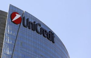 Analisti UniCredit: In 2018 Romania va avea o crestere economica de 3,6% iar deficitul va sari de 3 procente!