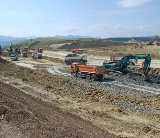 Inca 55 de kilometri de autostrada intra in constructie la anul!