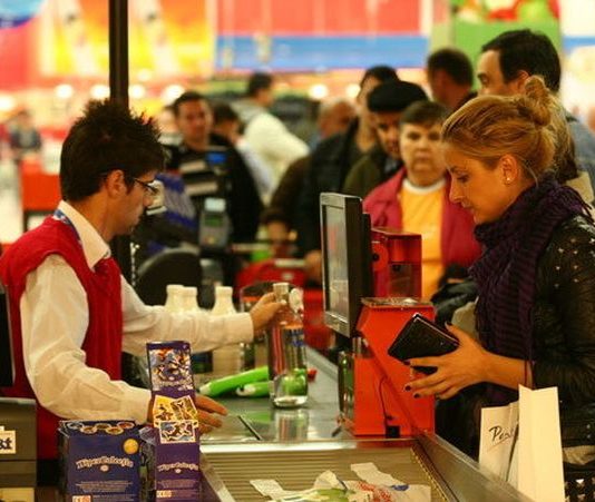 Protectia Consumatorului a aplicat amenzi record pentru cele mai mari hipermarketuri din Romania!