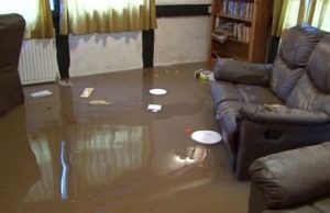 Noutate pe piata asigurarilor: Cat te costa sa-ti asiguri casa impotriva incendiilor sau a inundatiilor?