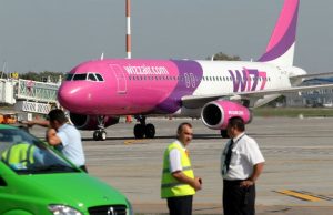 Companiile aeriene din Romania vand bilete pe curse pe care nu le pot onora