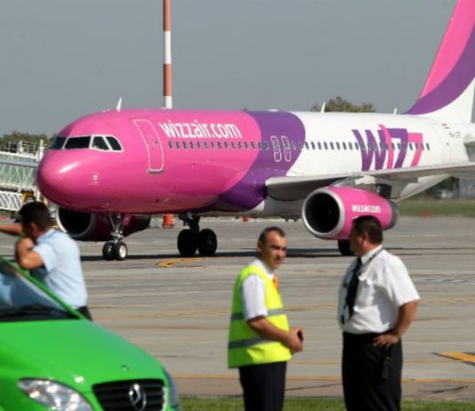 Un barbat a murit pe Aeroportul Otopeni in timpul imbarcarii intr-o cursa Wizz Air