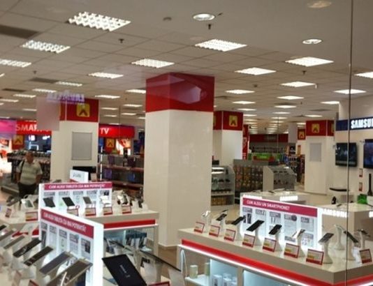 Cele mai mari tepe: Cum sa nu te pacalesti cu reducerile de Black Friday!