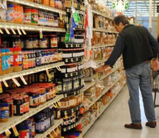 Vin vremuri grele: 98% din români se așteaptă la un nou val de scumpiri