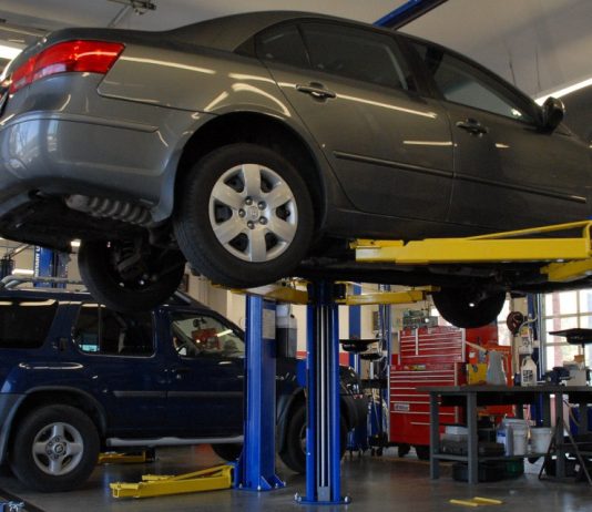 Pe soferii romani ii fura mai mult service-urile auto decat asiguratorii care fac RCA