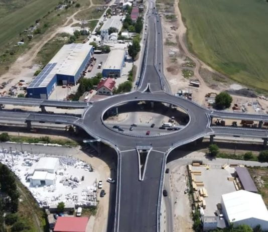 Pregatiri de inaugurare: Au început lucrările de semnalizare rutieră vertical și orizontală la pasajul Berceni