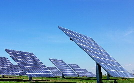 Ministrul Energiei: ”Avem şanse ca, până la finalul anului următor, să punem în funcţiune capacităţi de energie curată de 735 MW”